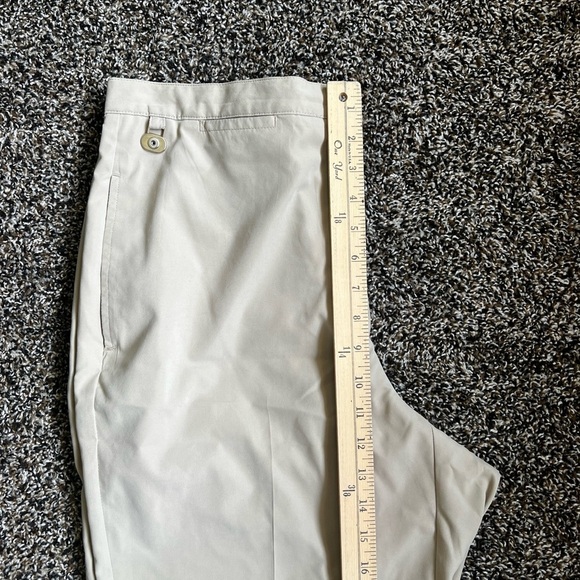 Liz Claiborne Cream Ankle Pants - Picture 6 of 8